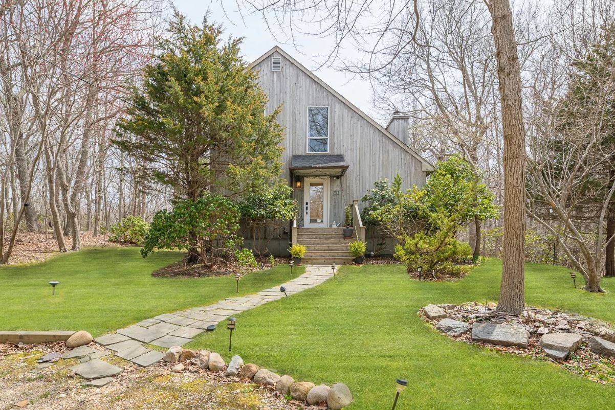30 OAK LN