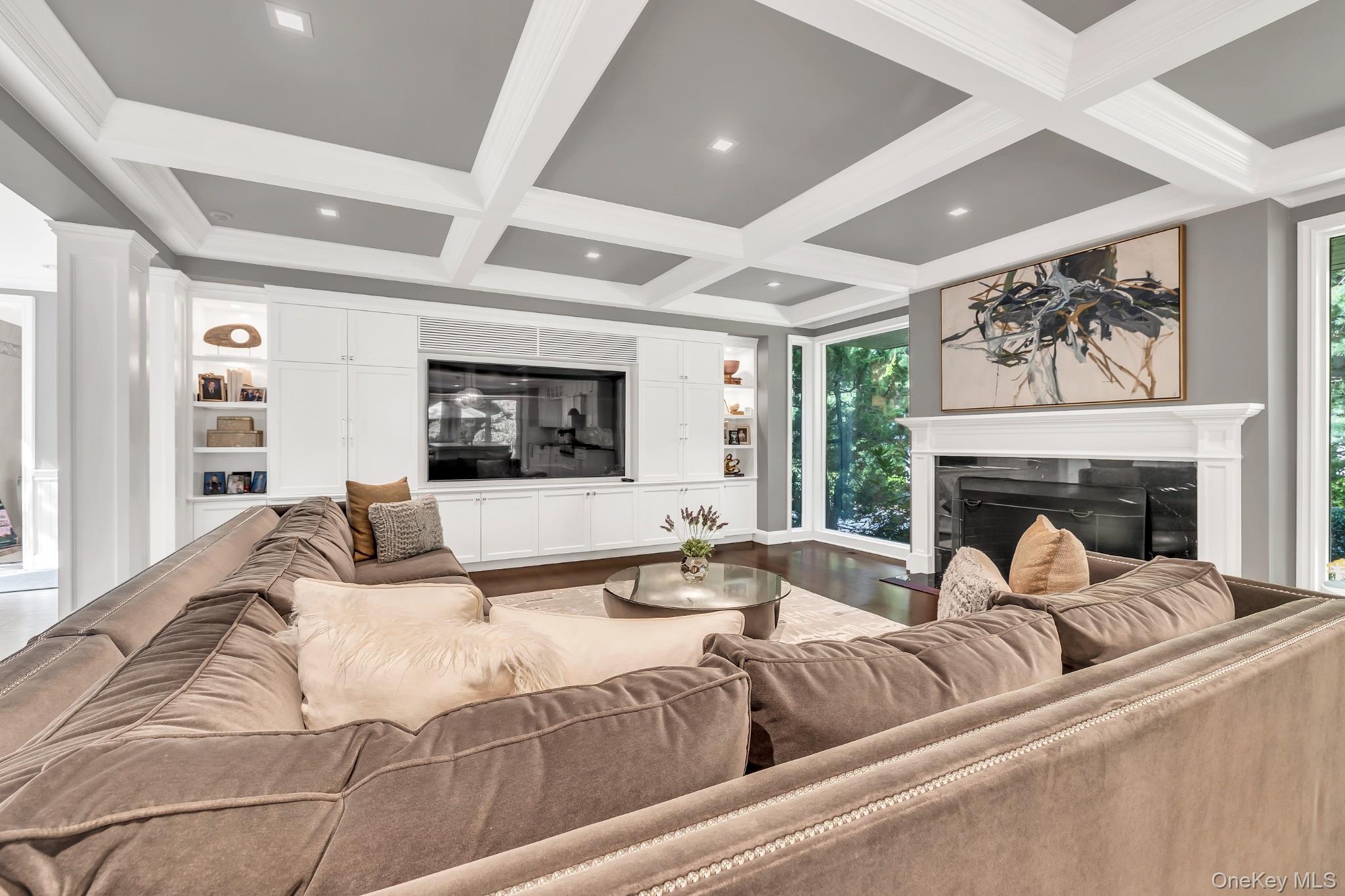 5 Coachmans Court