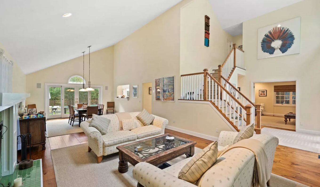 16 CEDAR TRL