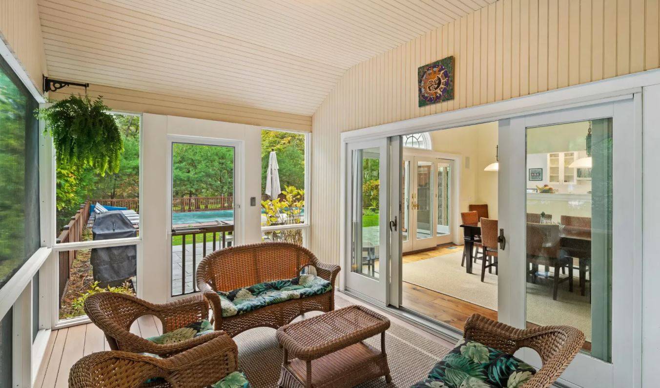 16 CEDAR TRL