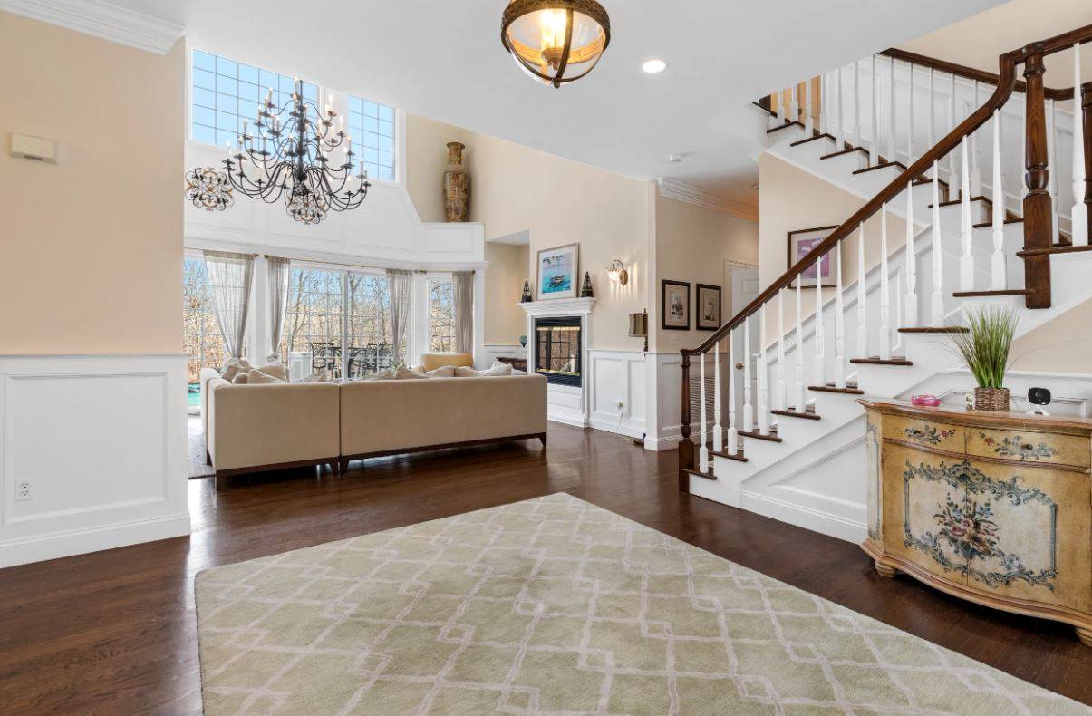 335 WATER MILL TOWD RD