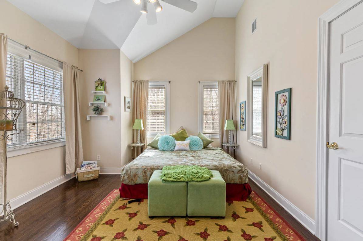 335 WATER MILL TOWD RD