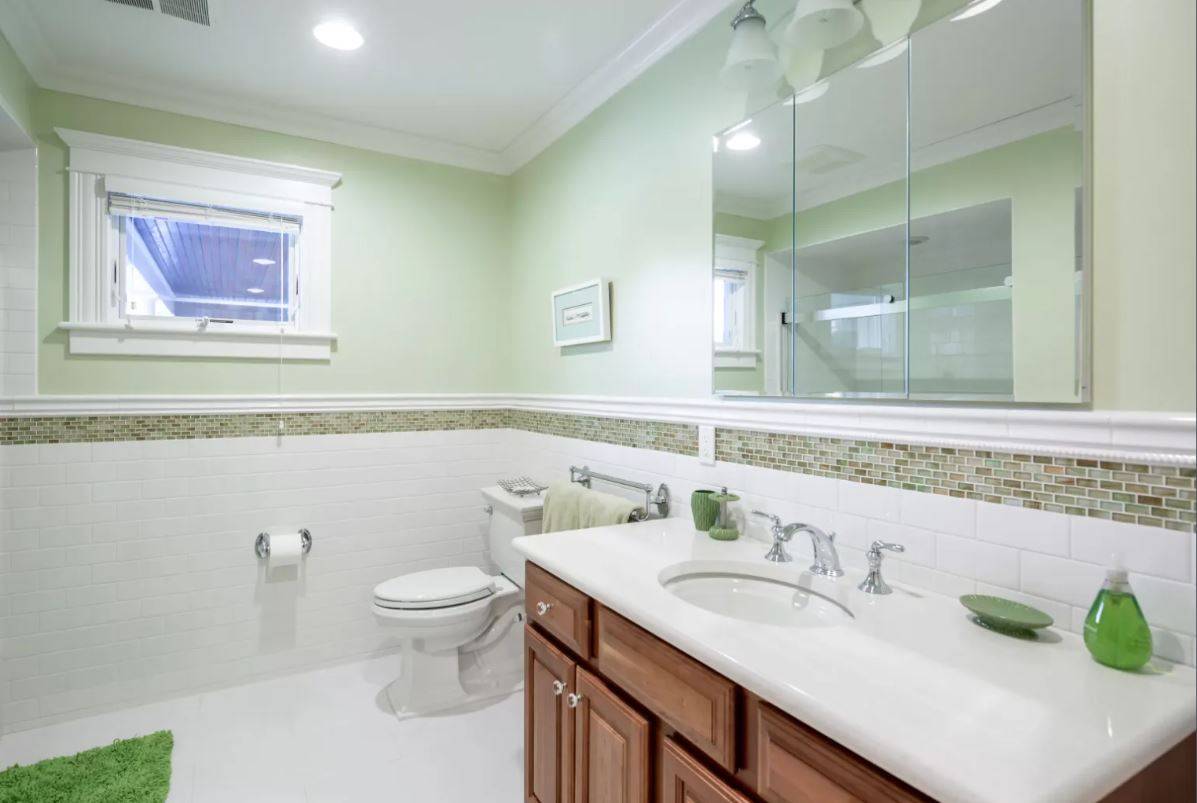 6 Wooded Oak Ln
