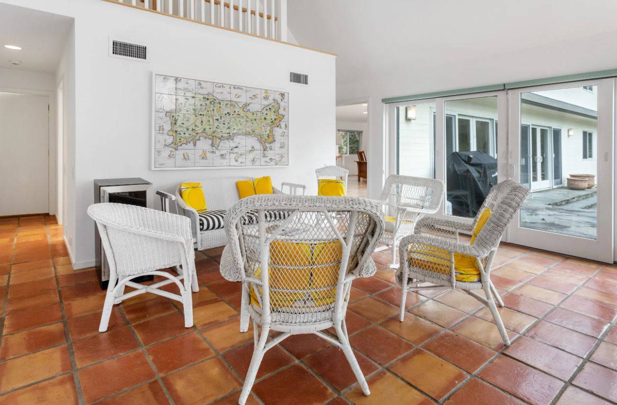50 Alewive Brook Rd