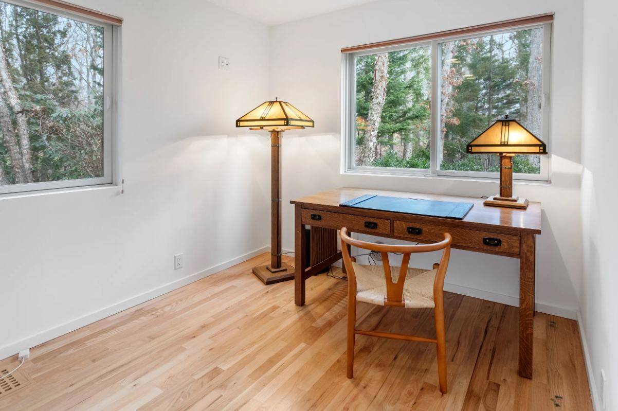50 Alewive Brook Rd