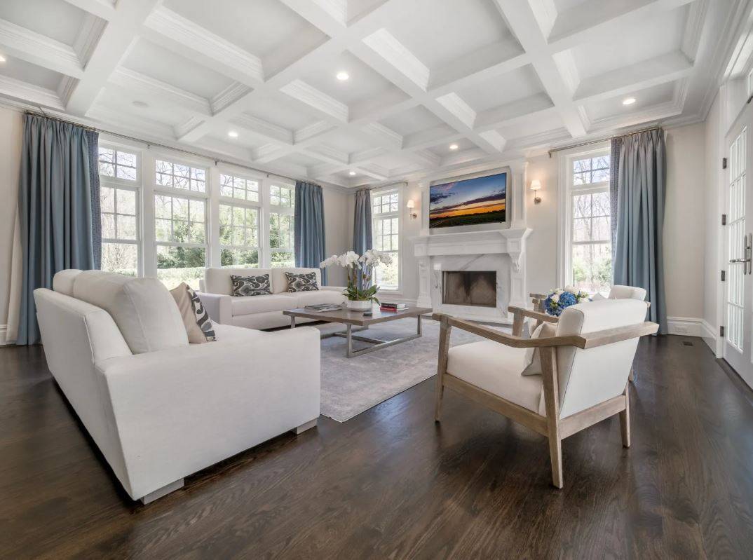 496 WAINSCOTT HARBOR RD