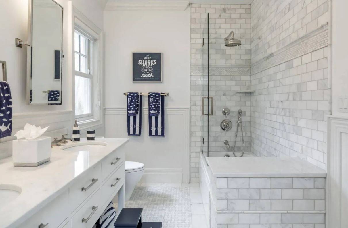 496 WAINSCOTT HARBOR RD