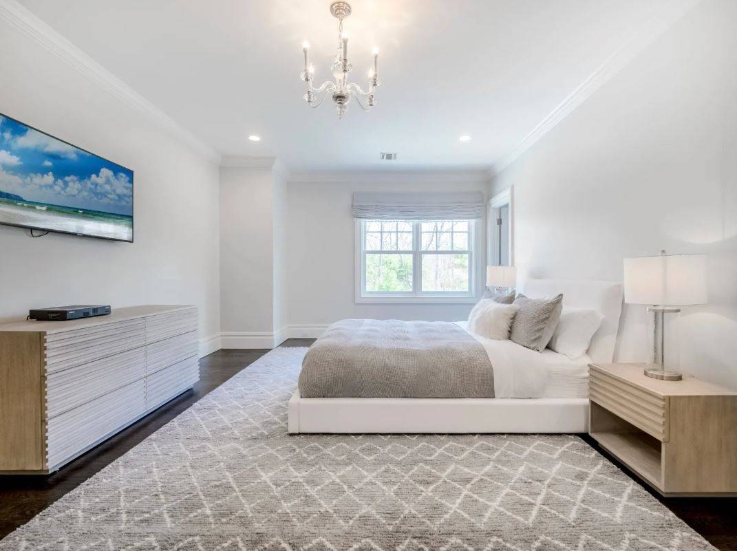 496 WAINSCOTT HARBOR RD