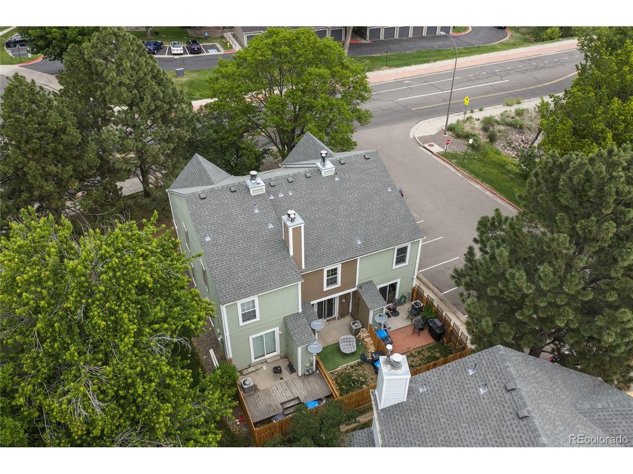 10102 W Dartmouth Ave