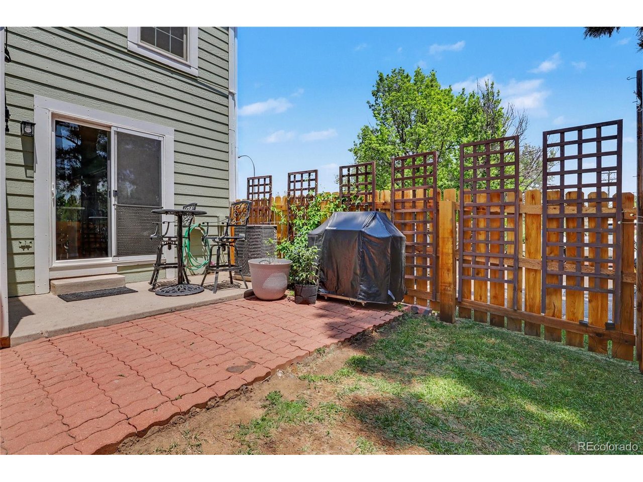 10102 W Dartmouth Ave