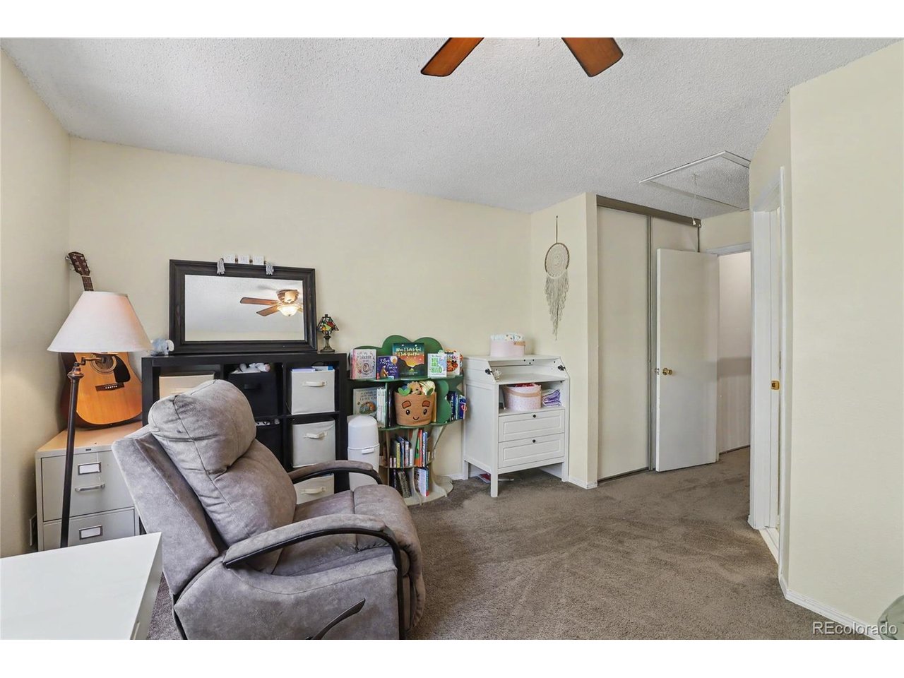 10102 W Dartmouth Ave