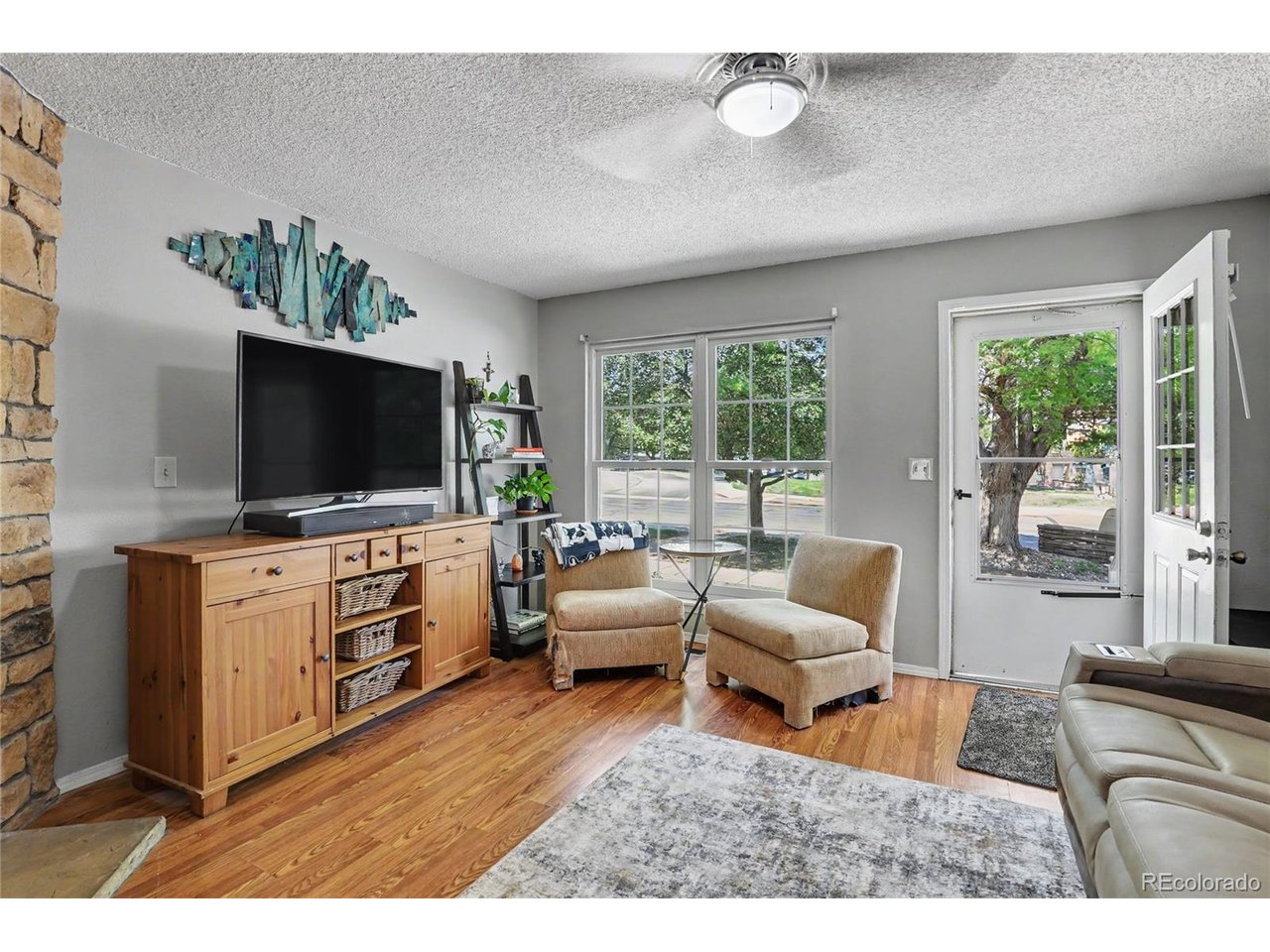 10102 W Dartmouth Ave