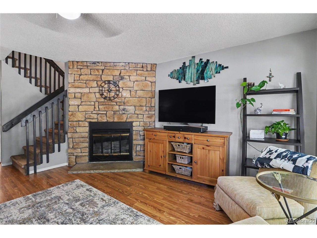 10102 W Dartmouth Ave