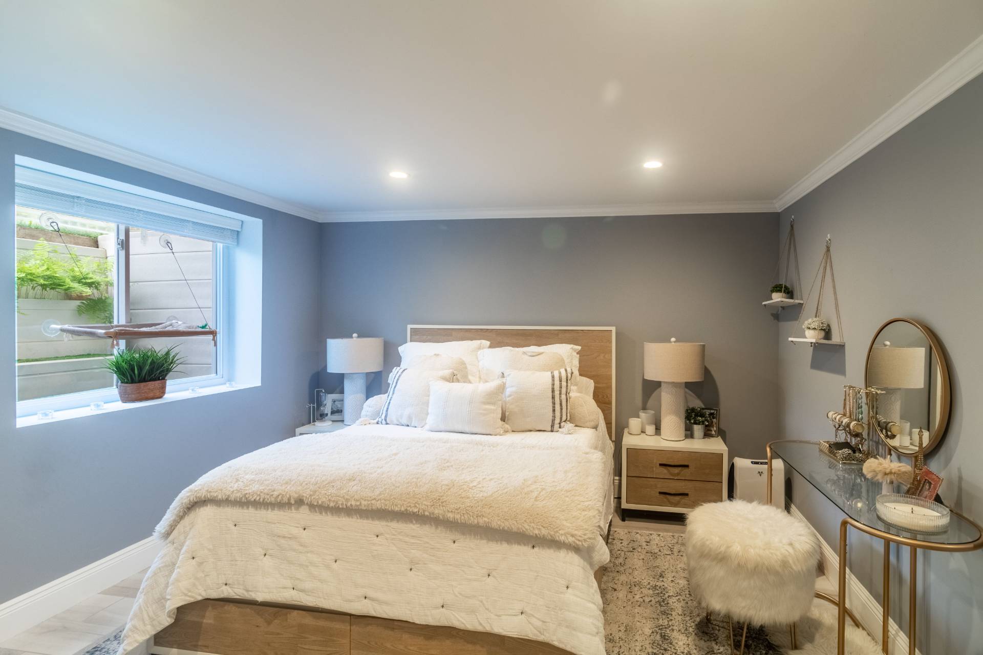 10 JUNIPER LN