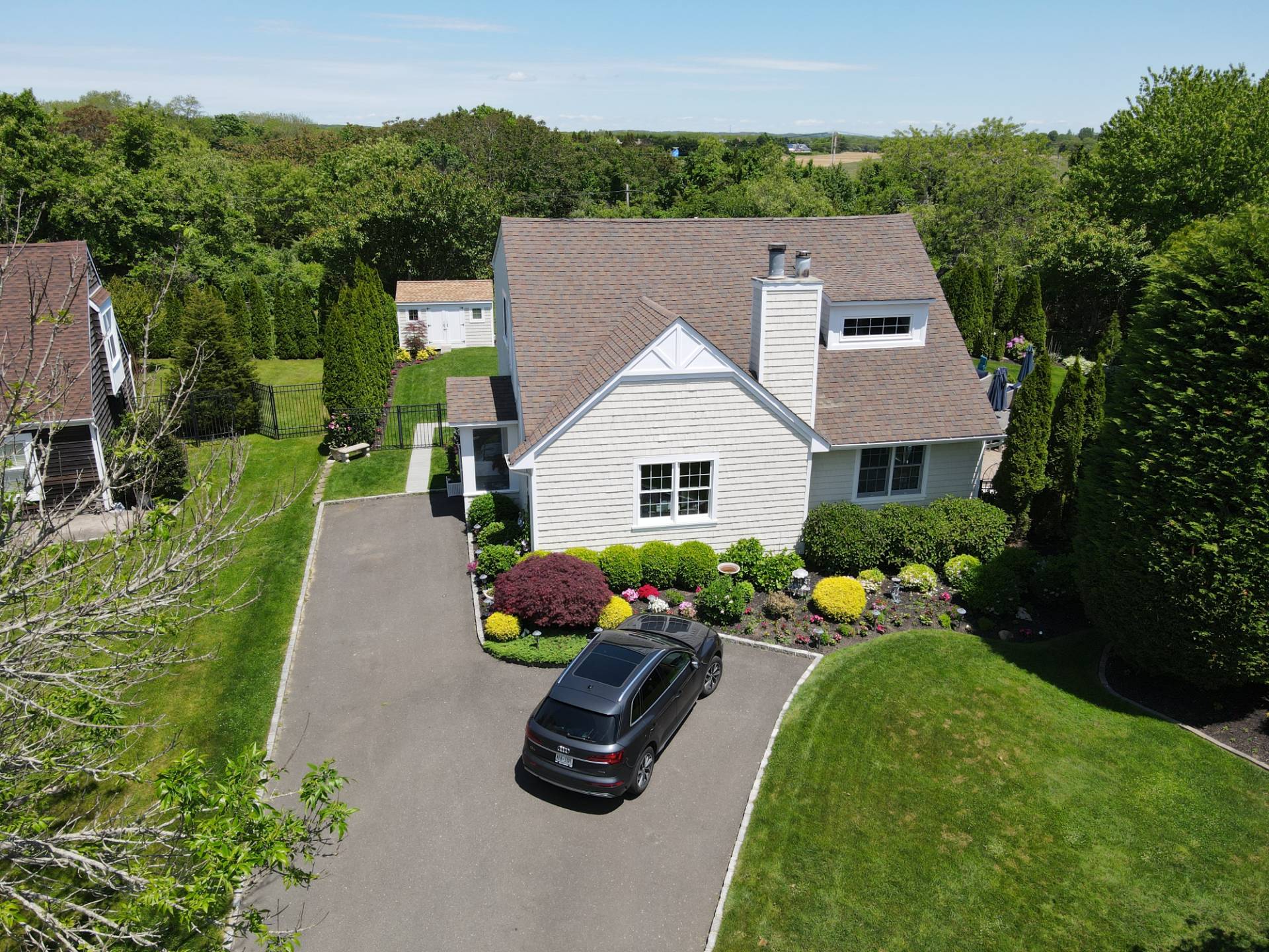 10 JUNIPER LN