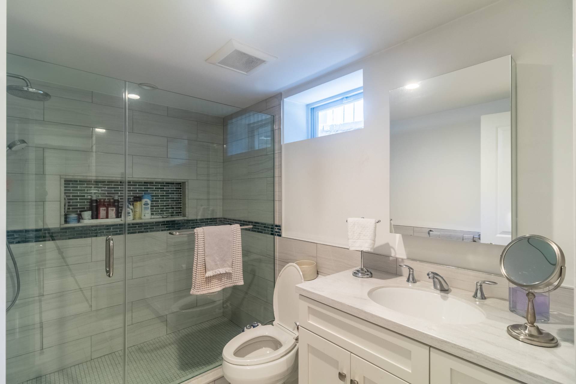 10 JUNIPER LN