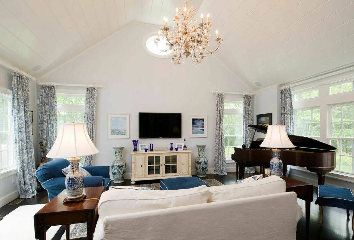 320 OLD SAG HARBOR RD