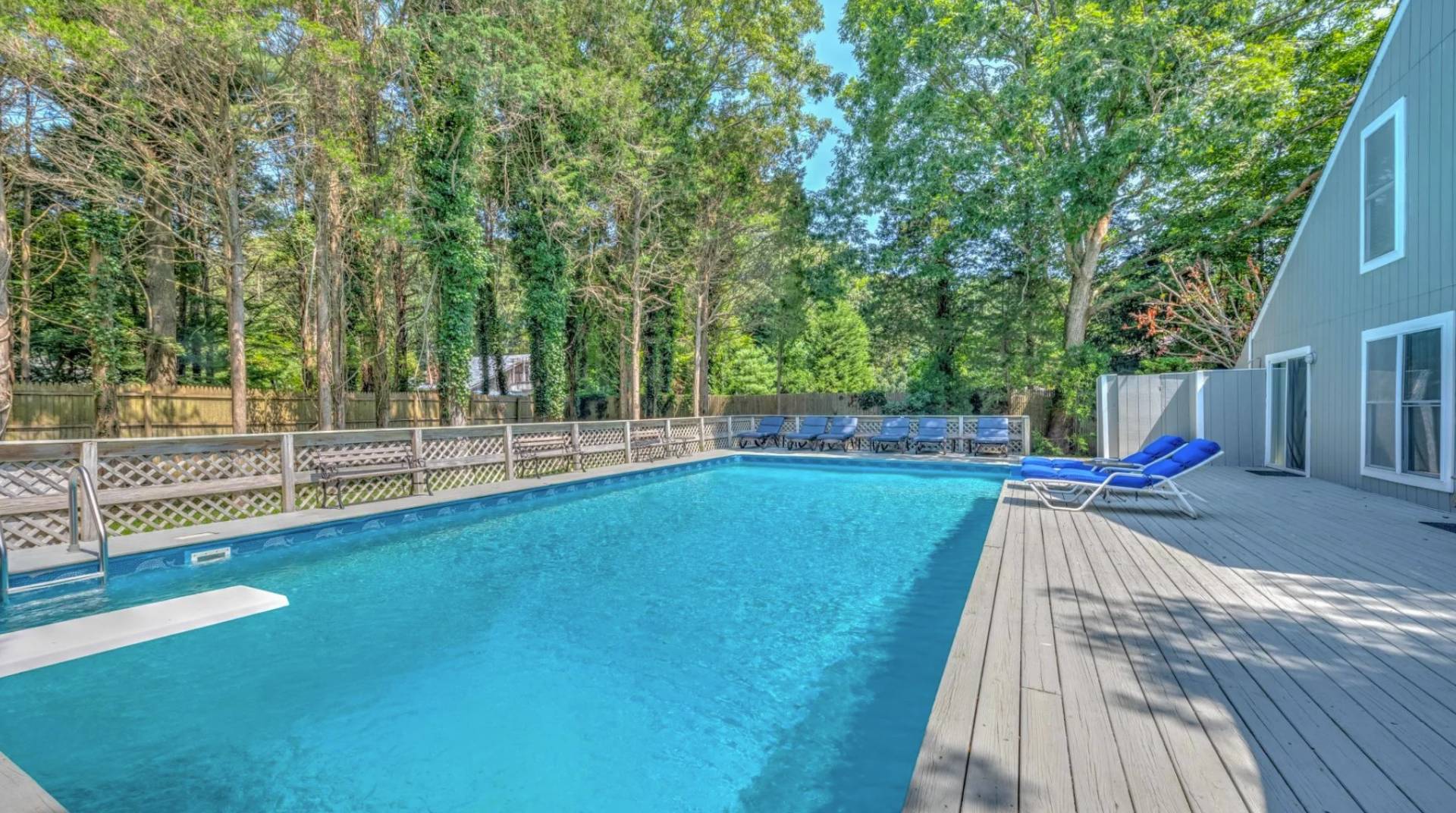 6 ORCHARD Ln