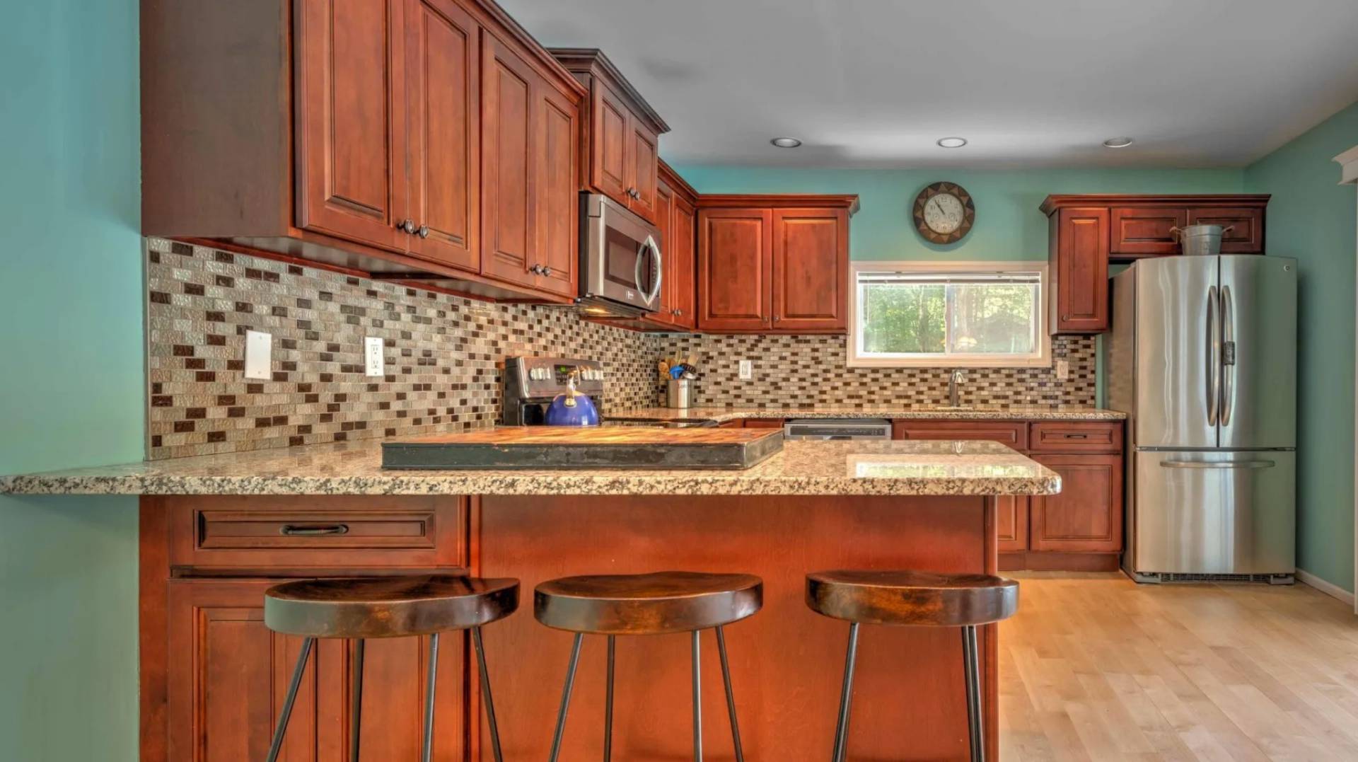 6 ORCHARD Ln