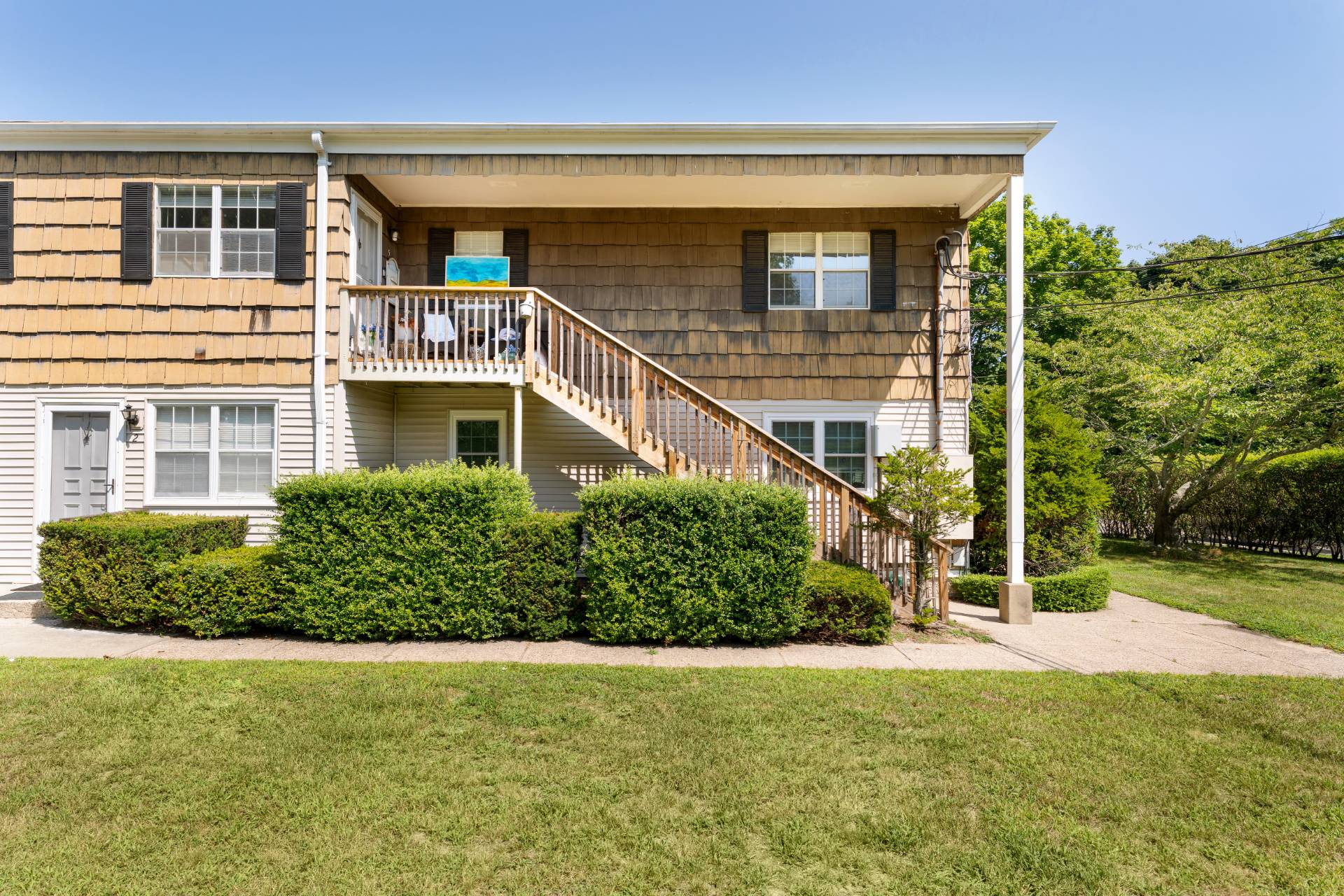 40 Canoe Place, #5