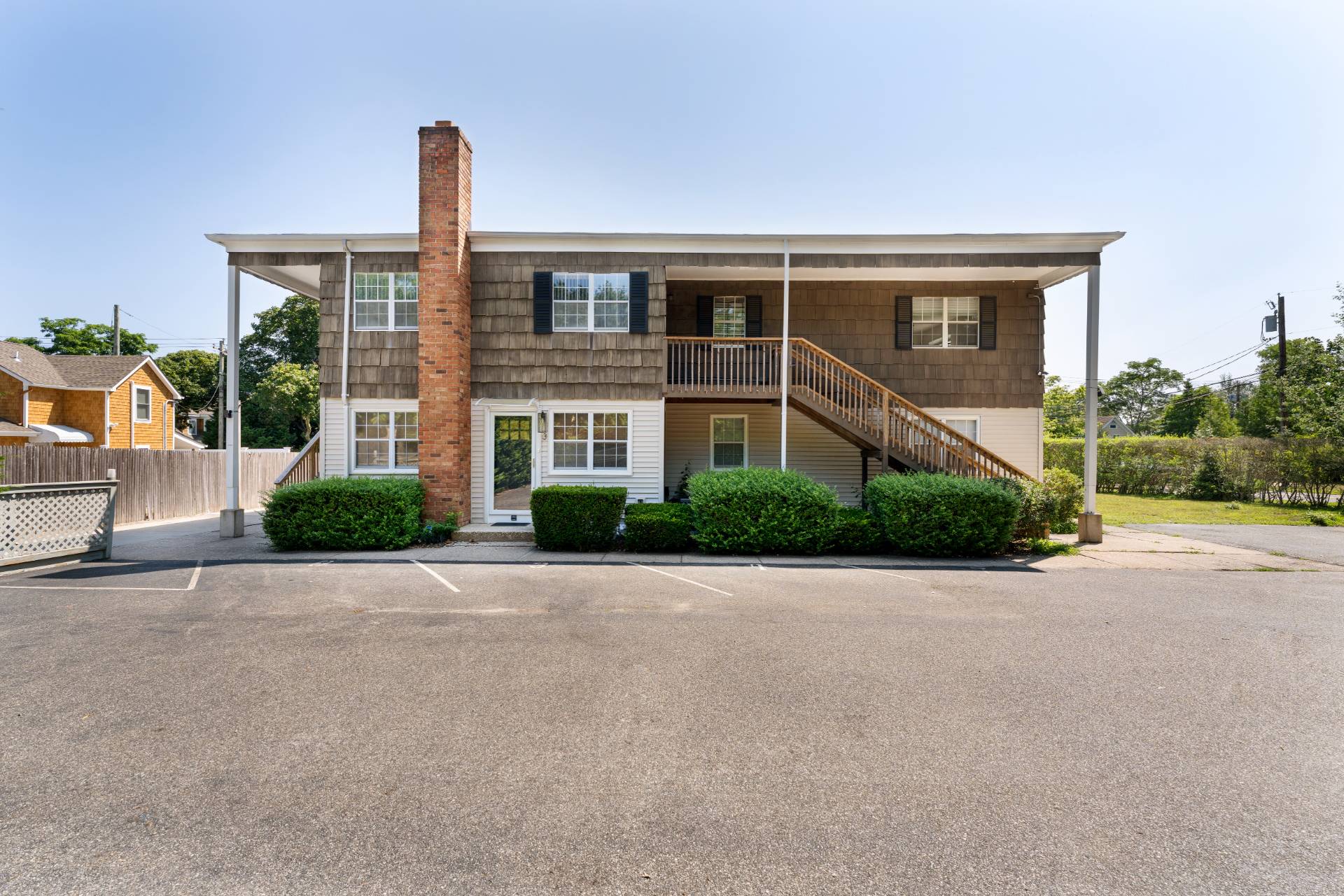40 Canoe Place, #5