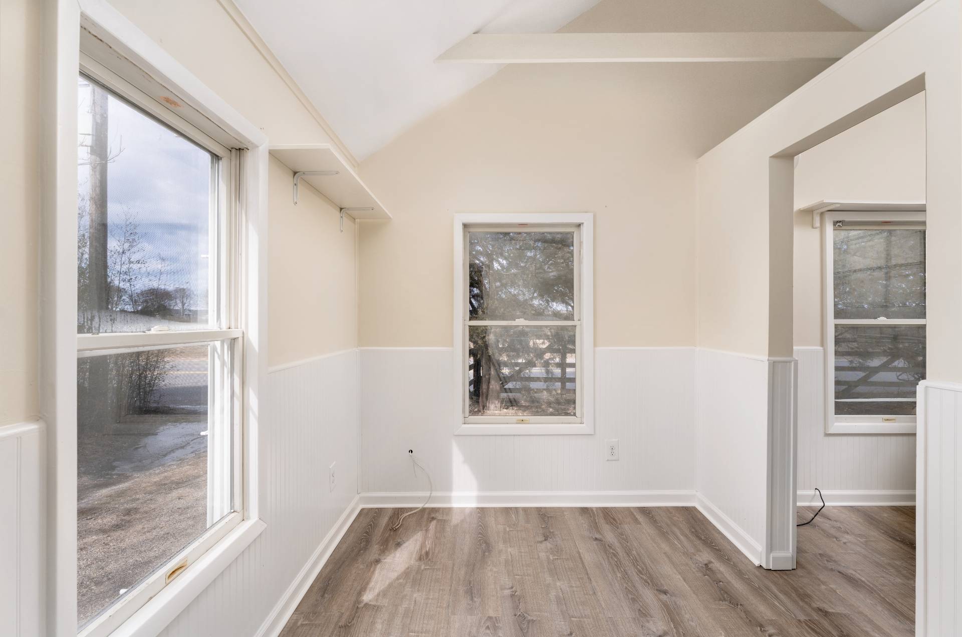 396 Reeves, Riverhead