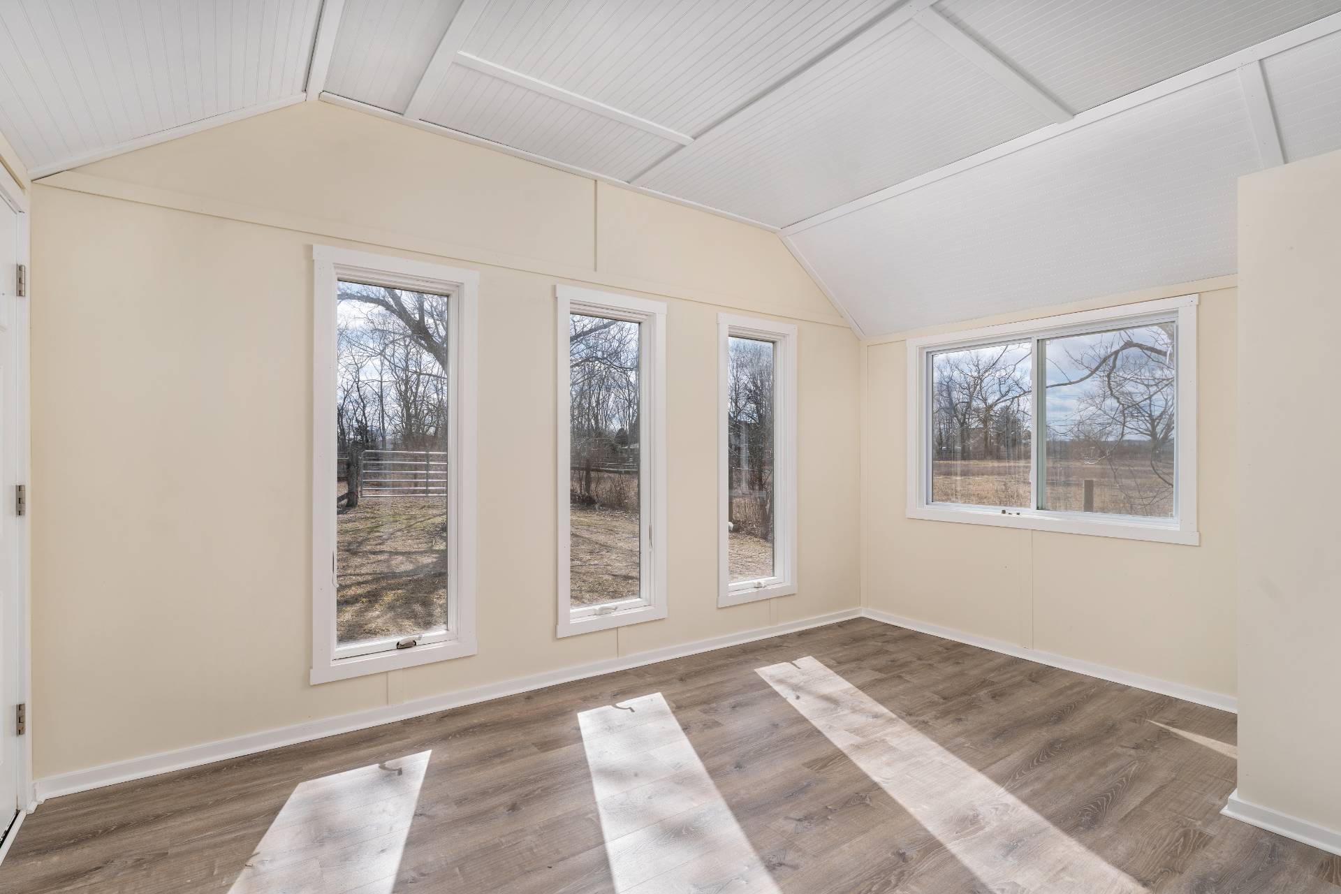 396 Reeves, Riverhead