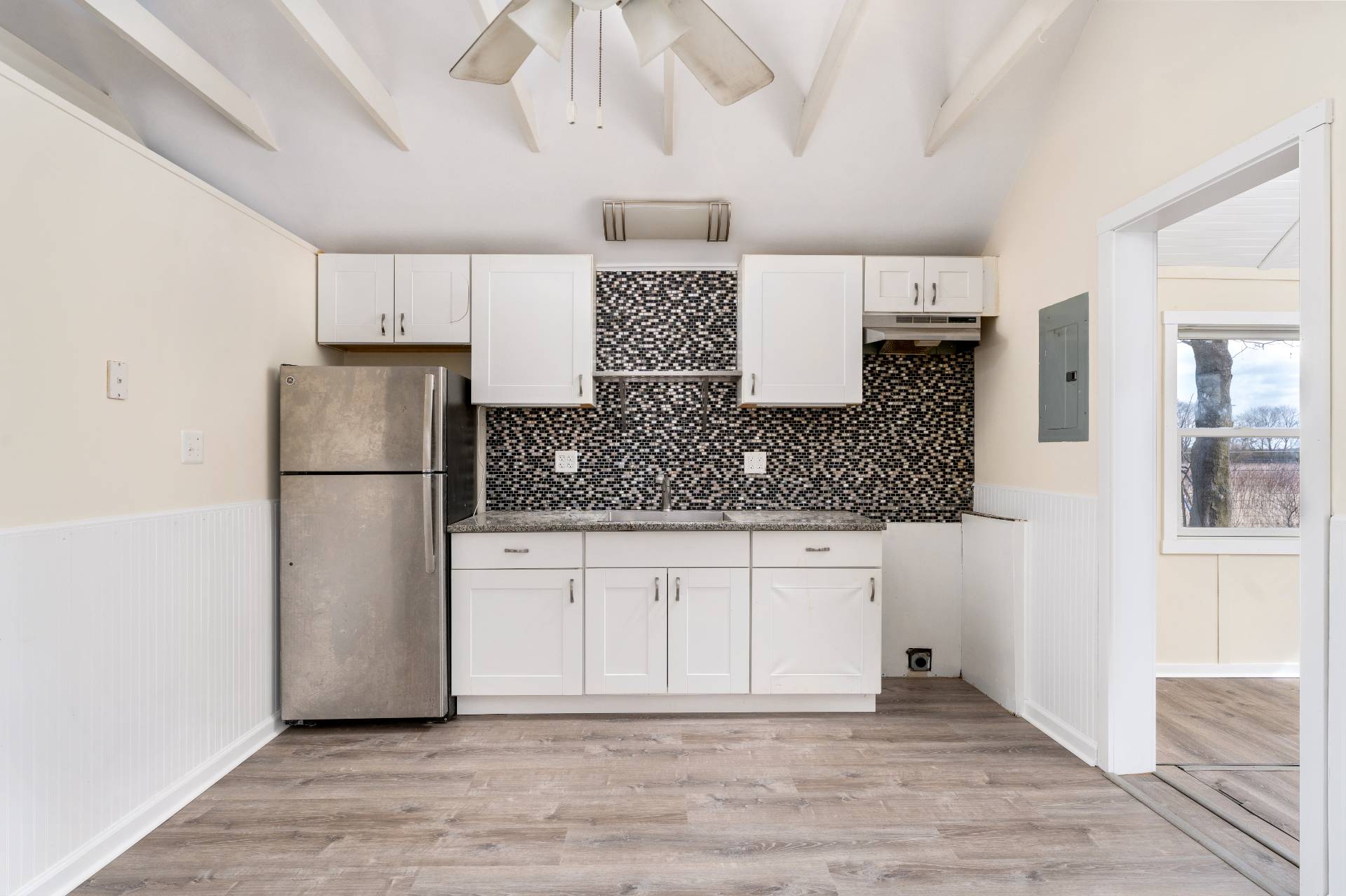 396 Reeves, Riverhead