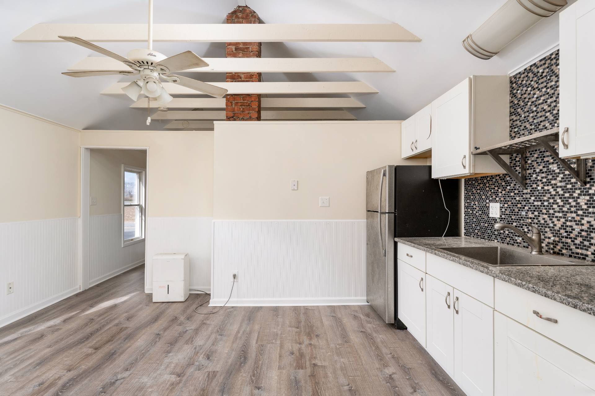 396 Reeves, Riverhead