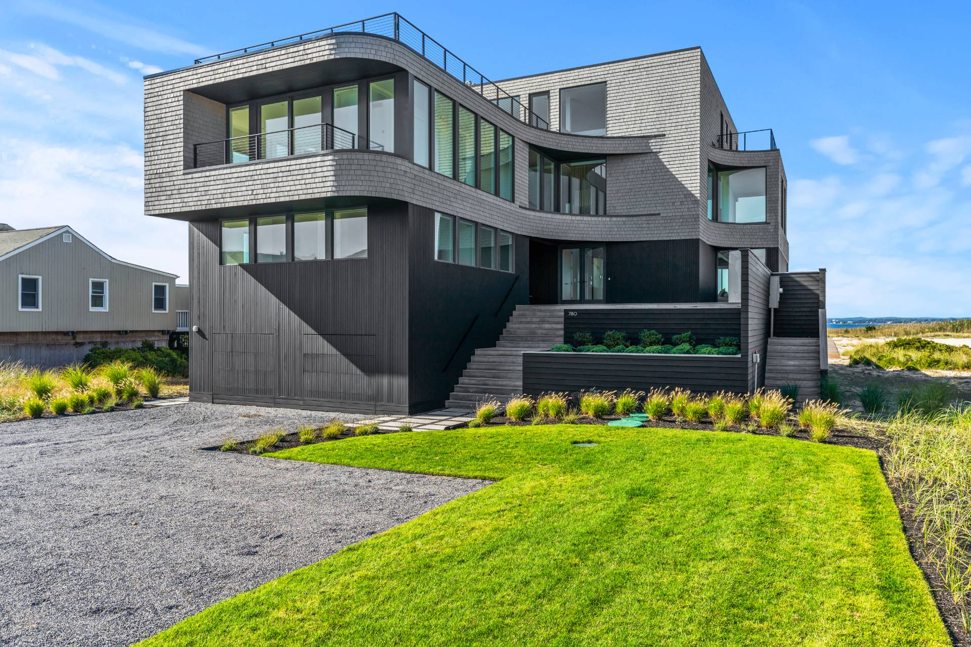 780 DUNE RD