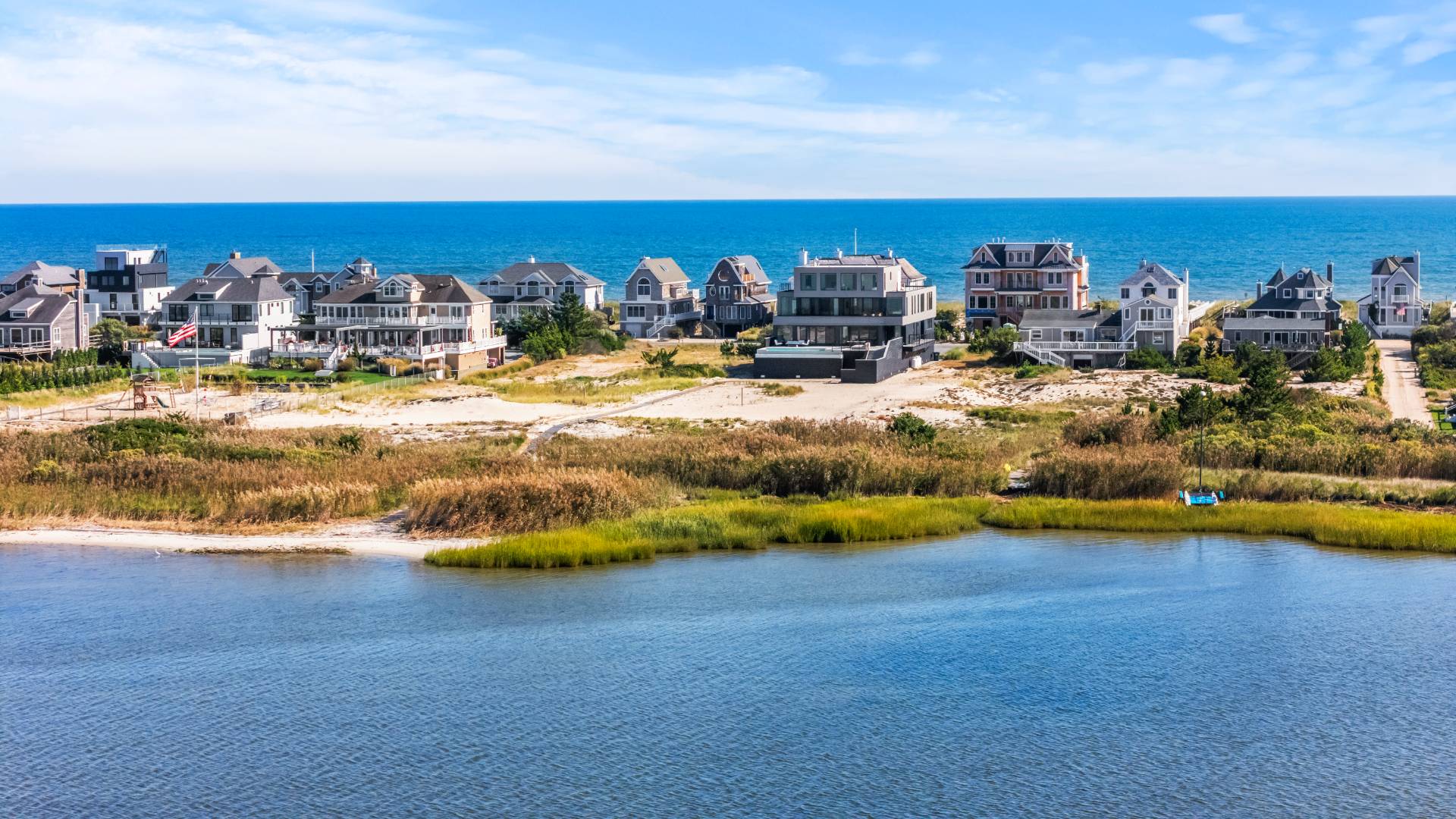 780 DUNE RD
