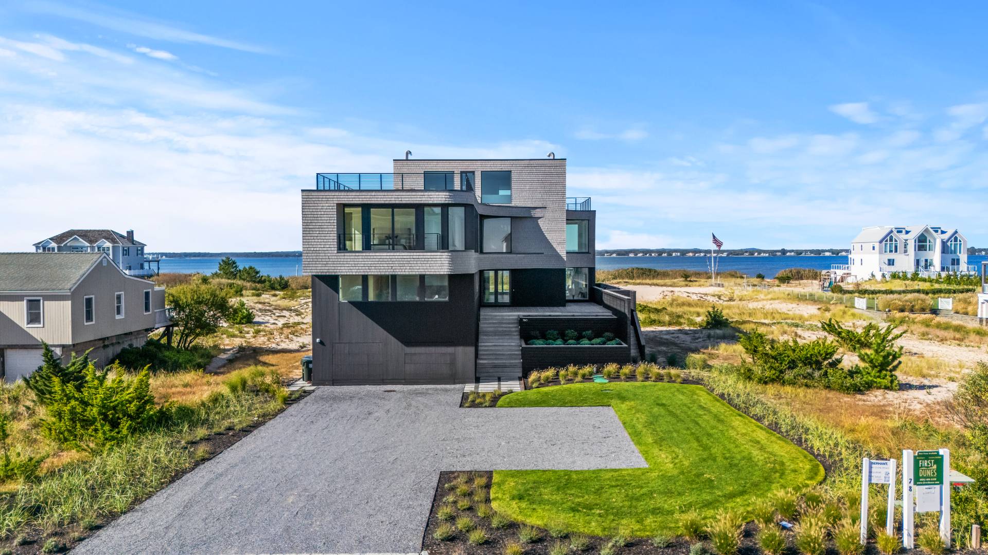 780 DUNE RD