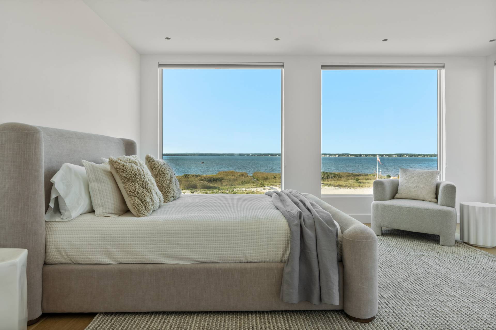 780 DUNE RD