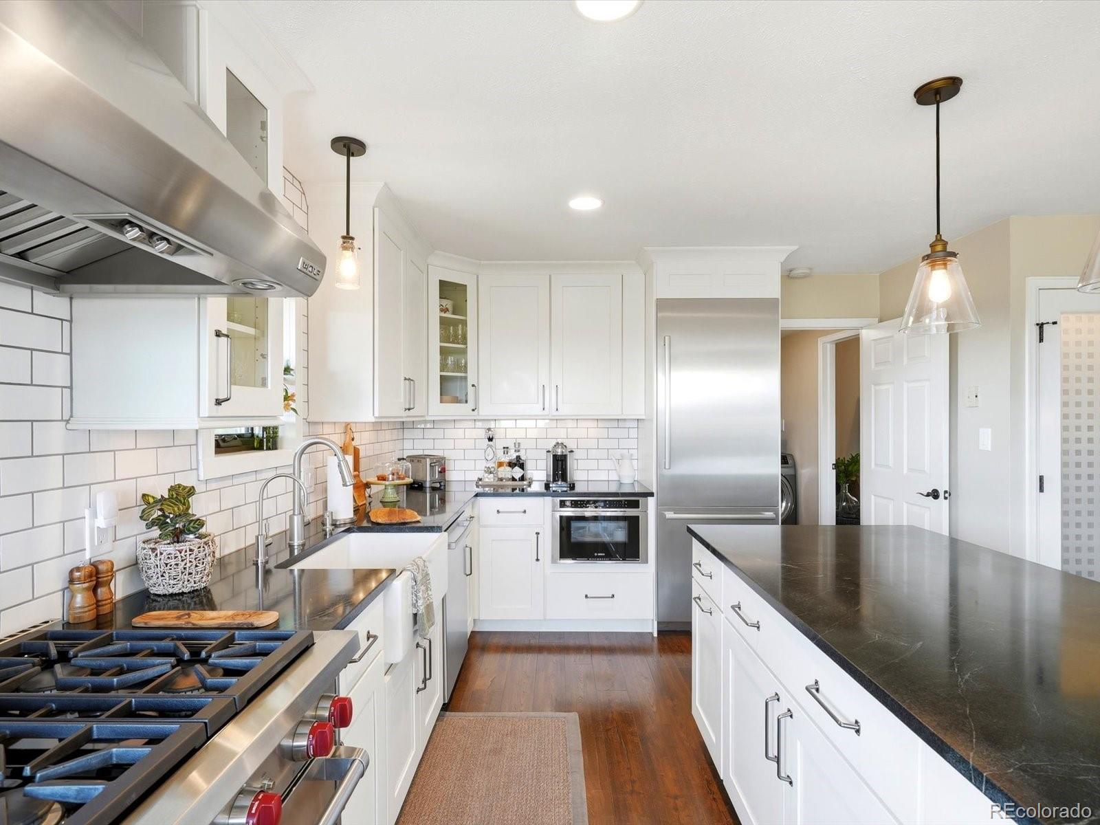 10594 Crystal Drive