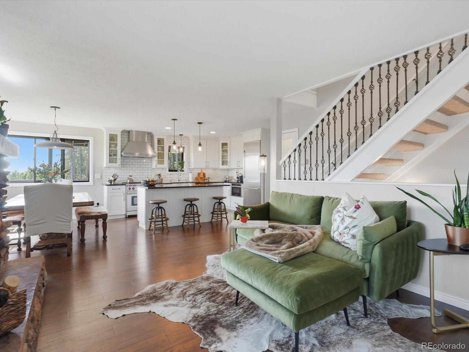 10594 Crystal Drive
