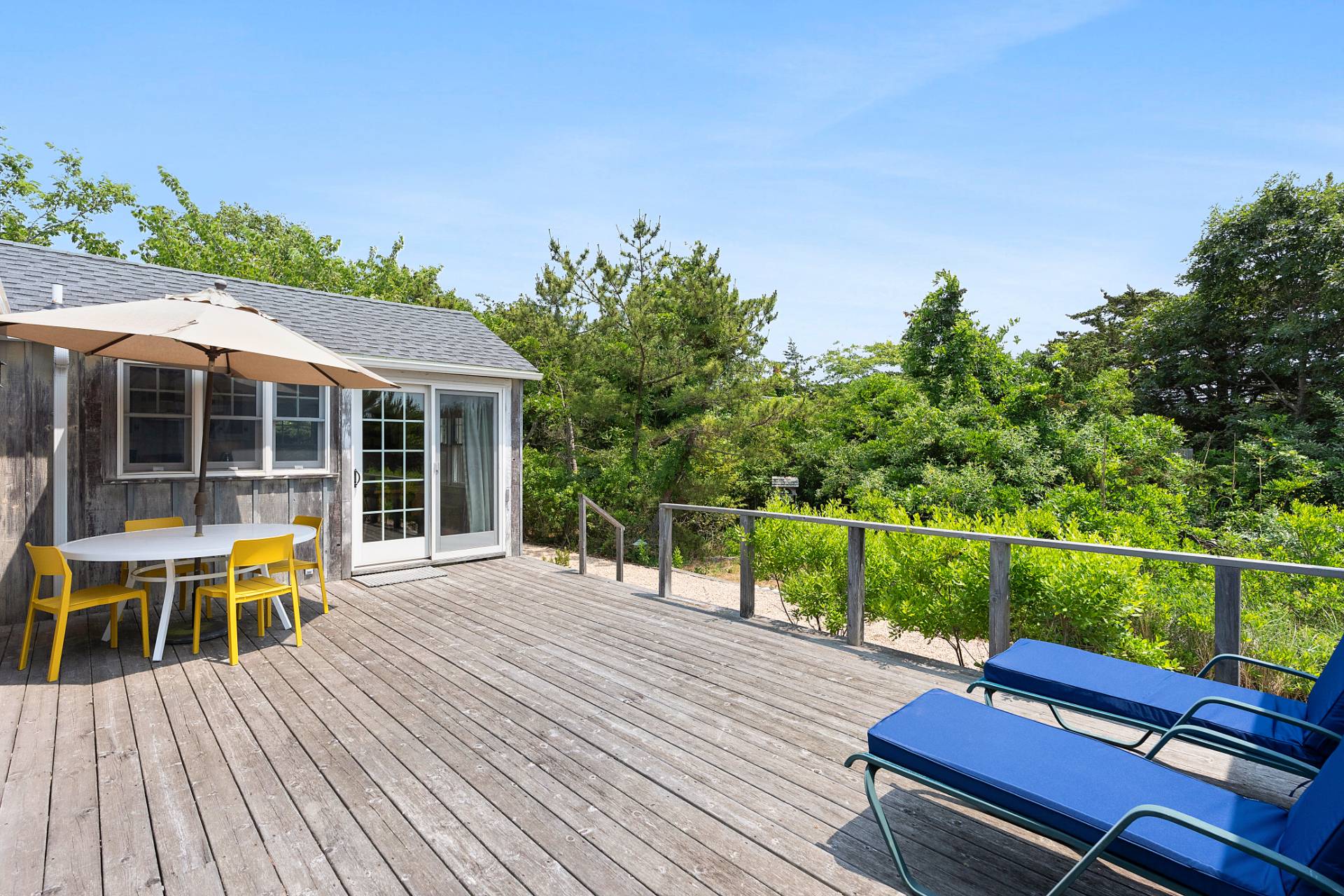 28 BEACH AVE