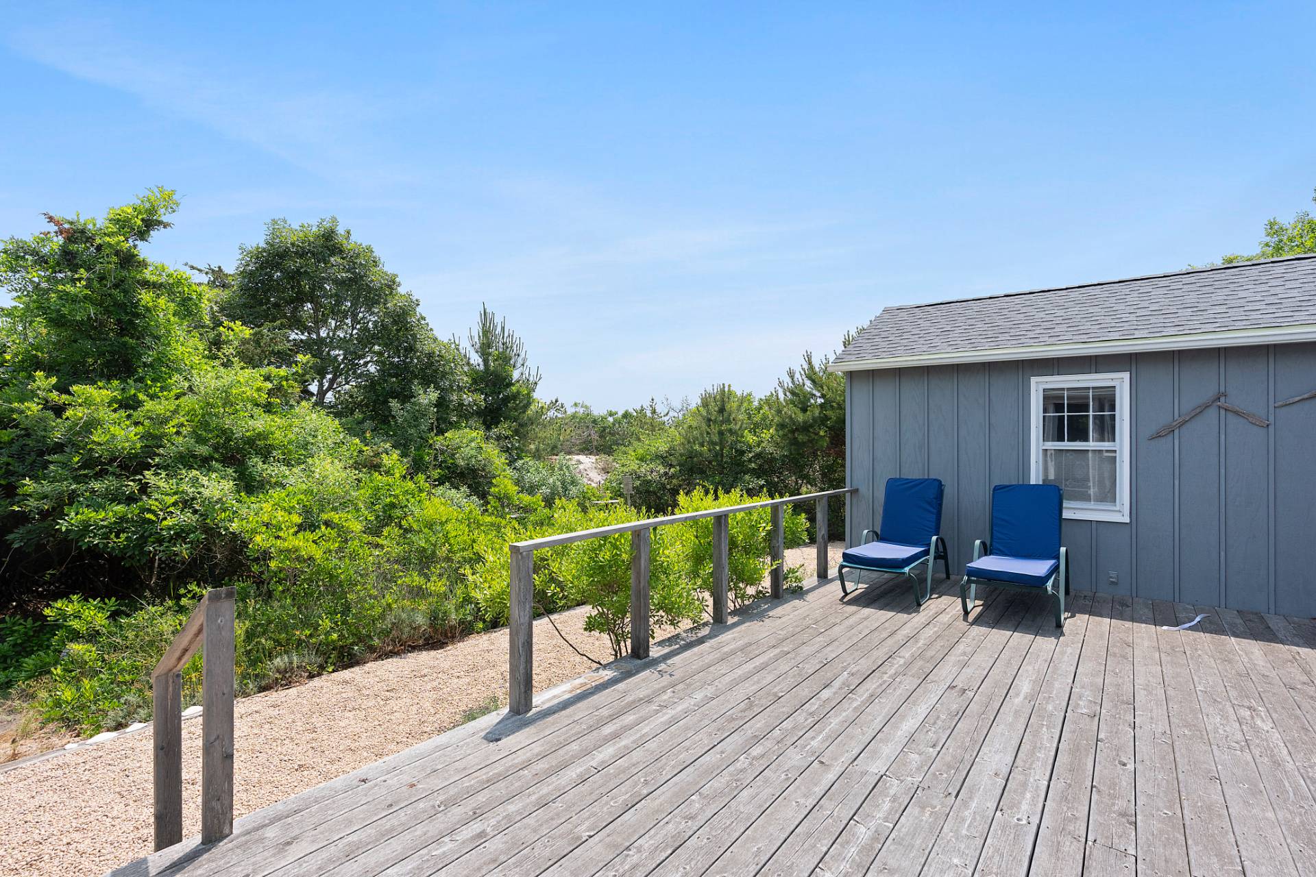 28 BEACH AVE