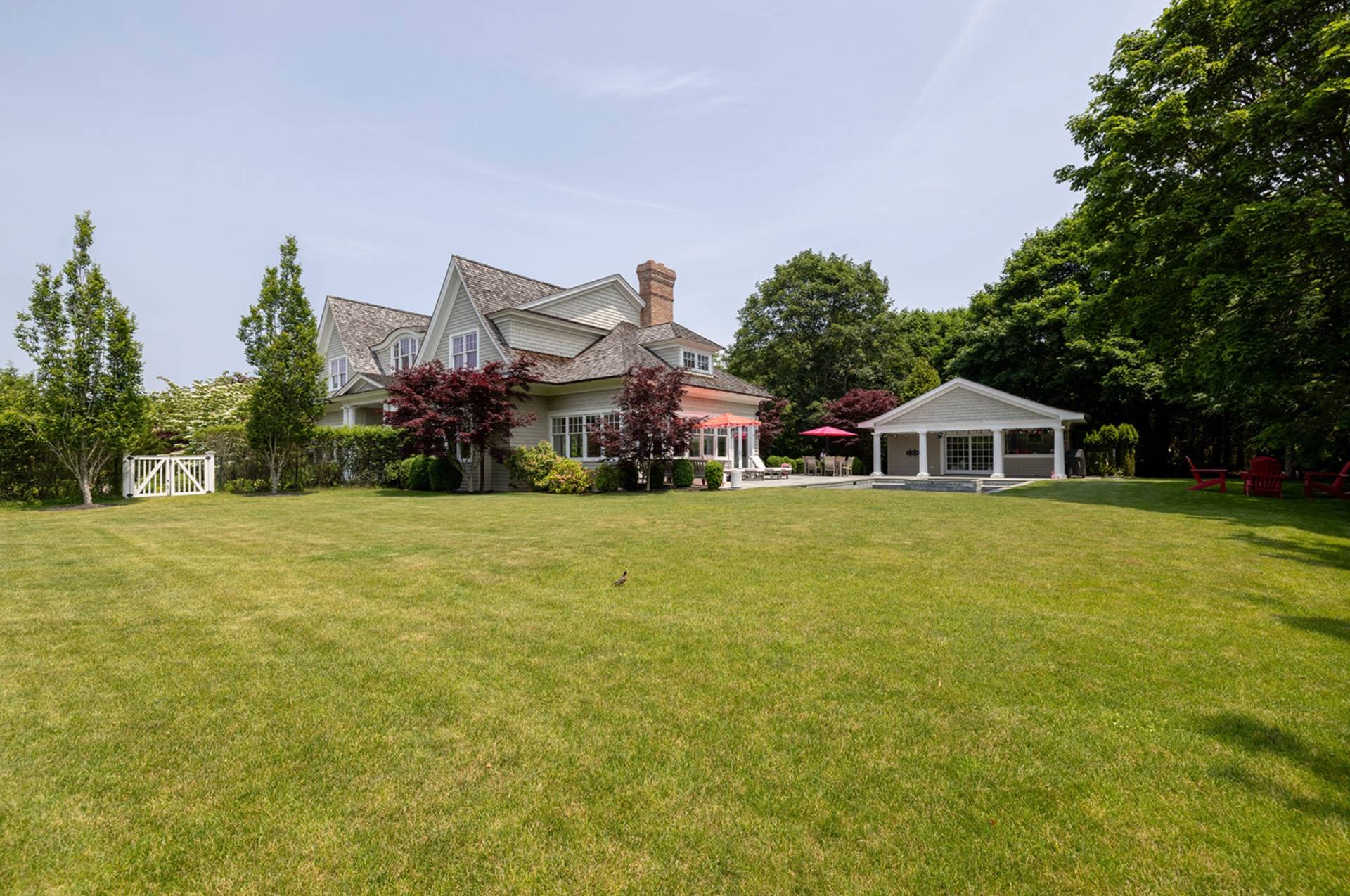 54 LEE AVE