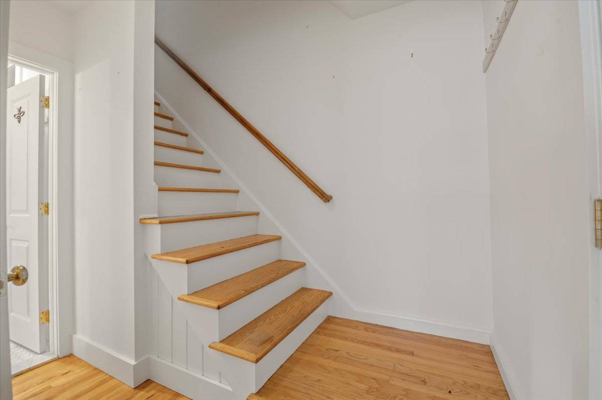 36 MAIN ST, #2