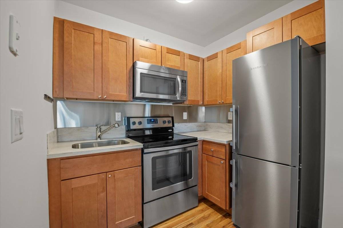 36 MAIN ST, #2