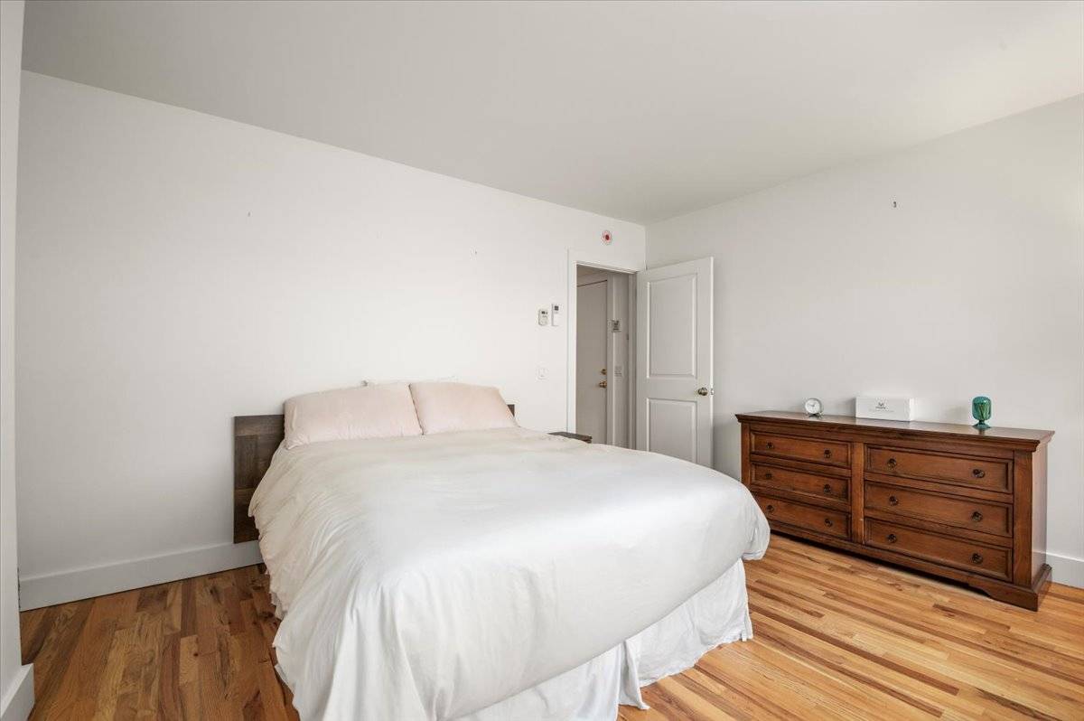 36 MAIN ST, #2