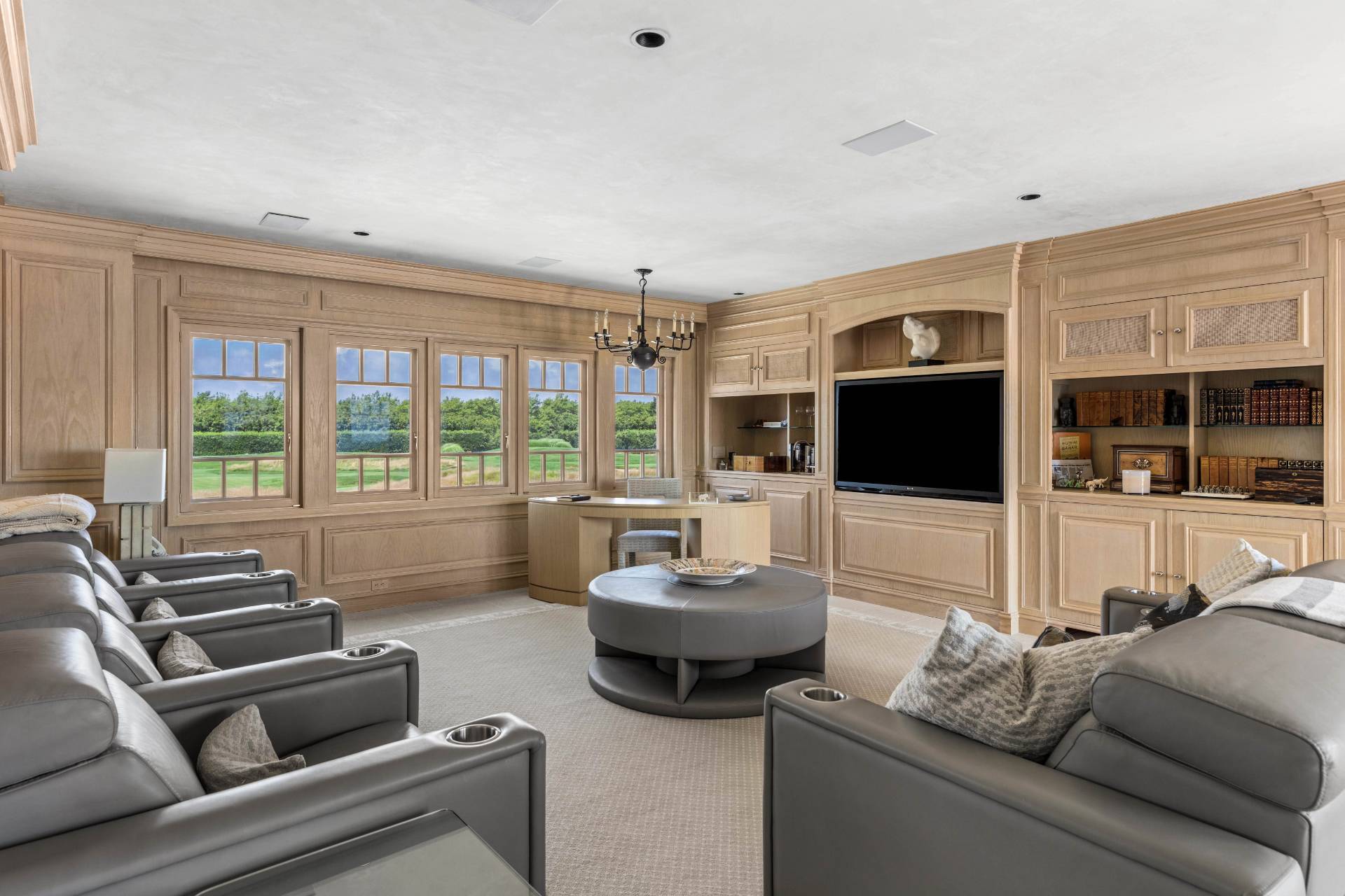21 Fairfield Pond Ln