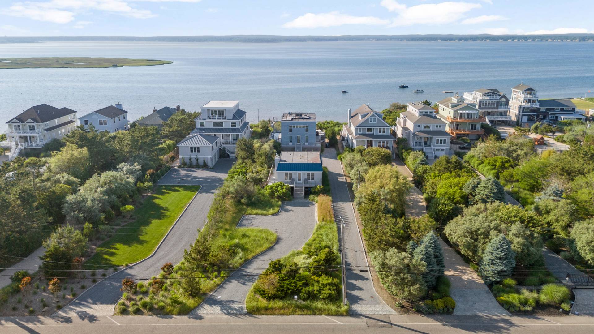846 DUNE RD