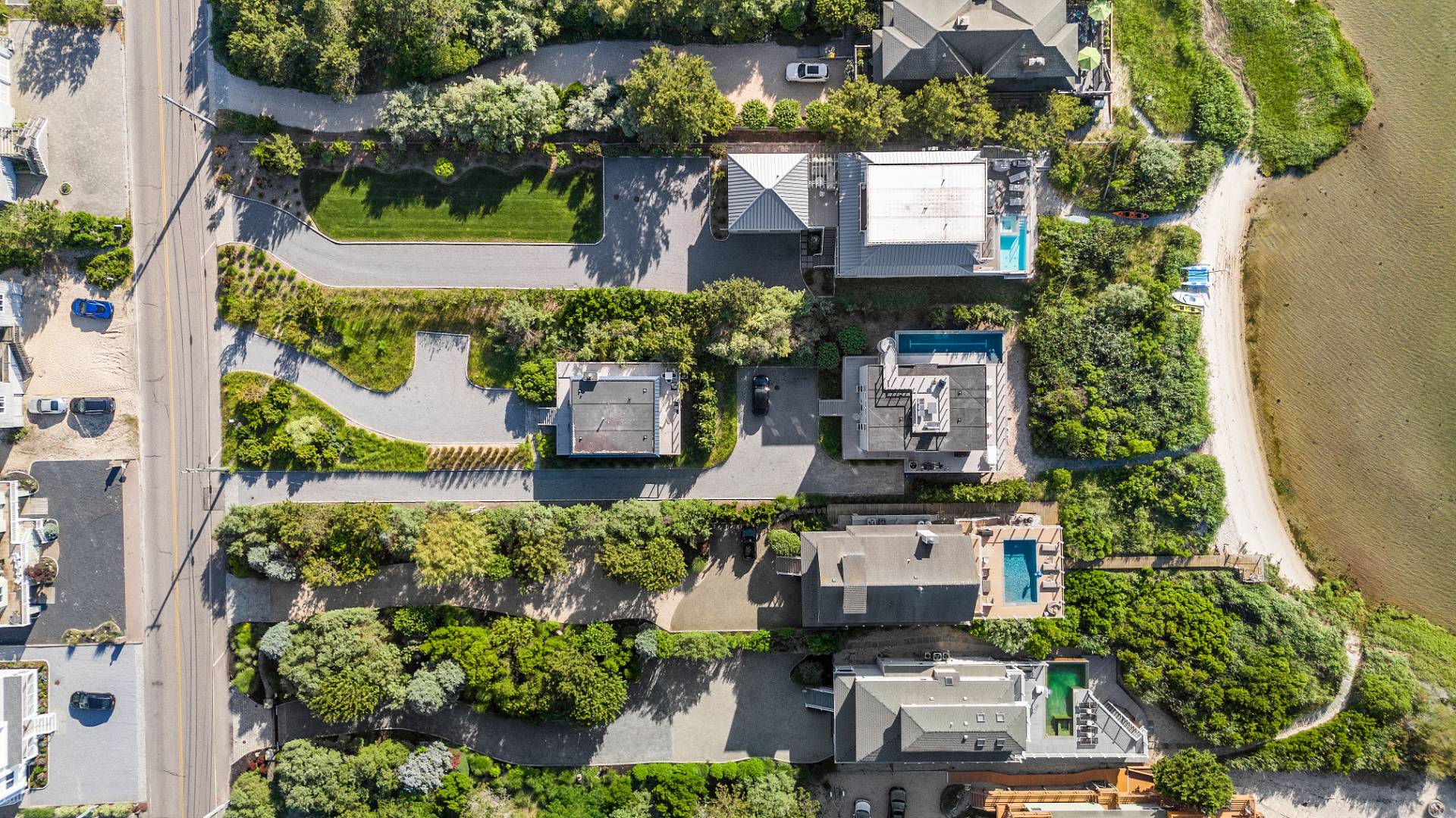 846 DUNE RD