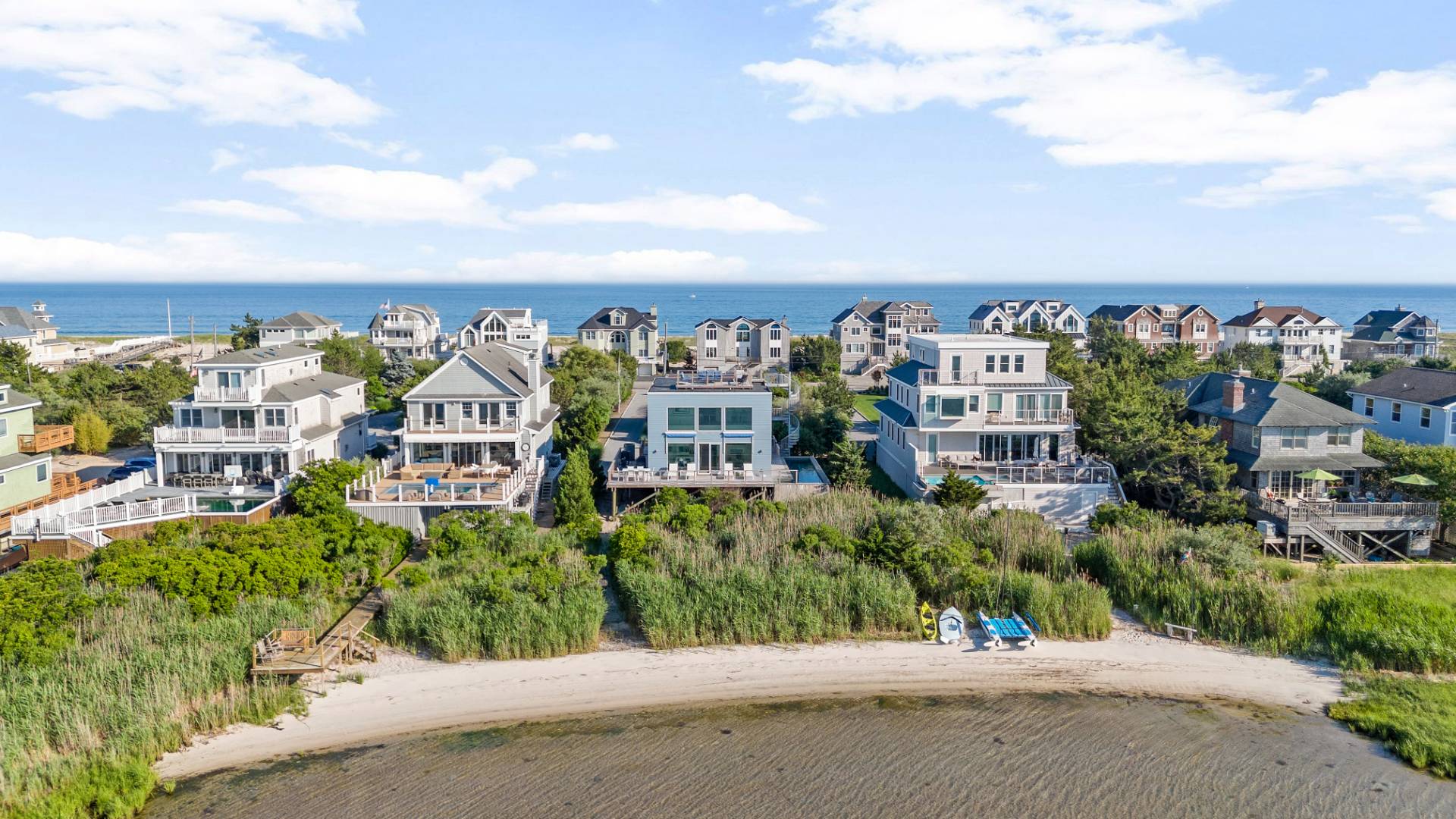 846 DUNE RD
