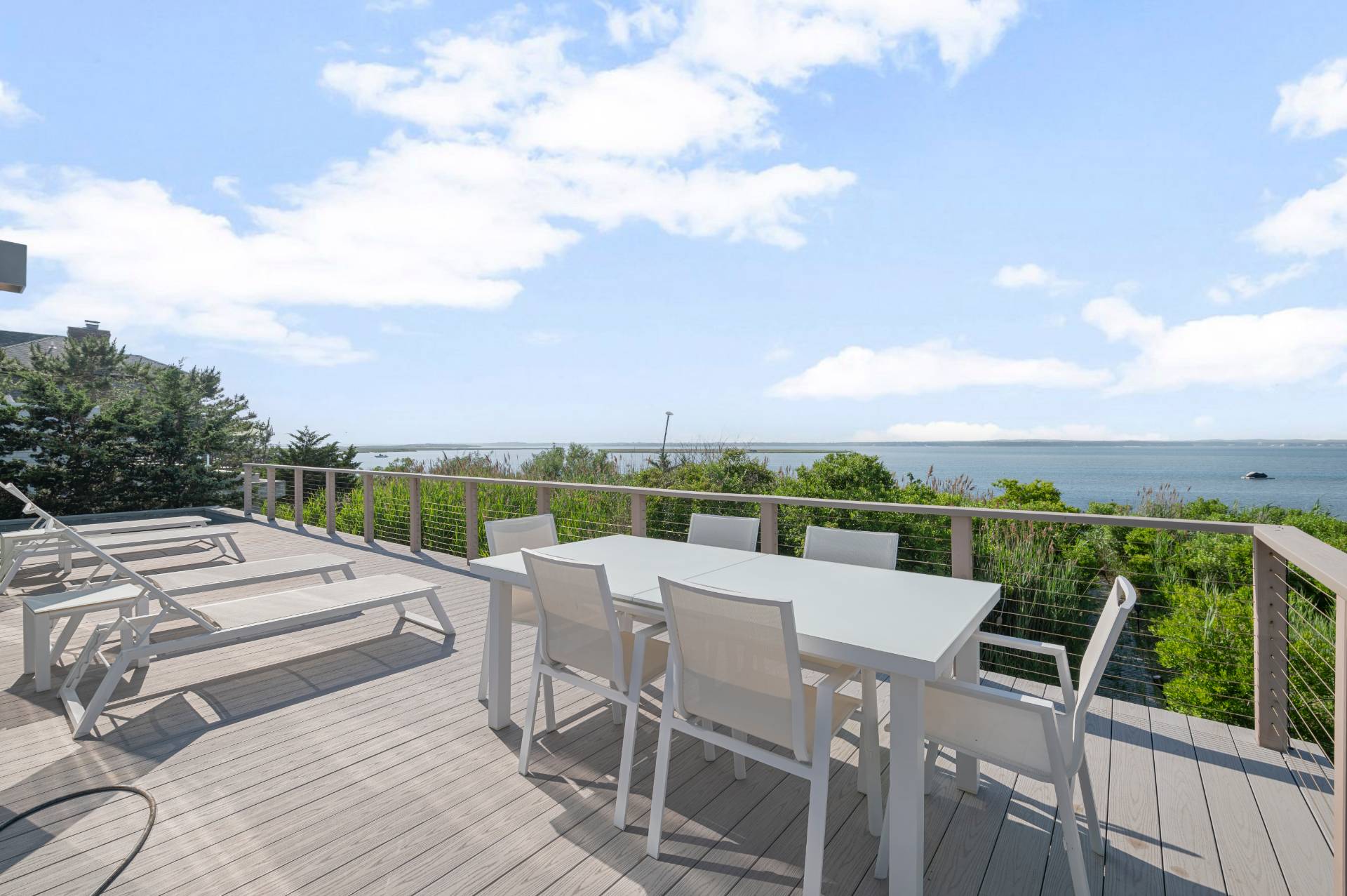 846 DUNE RD