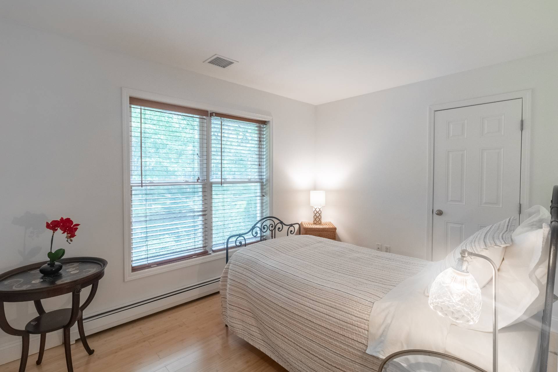 28 Bayview ave