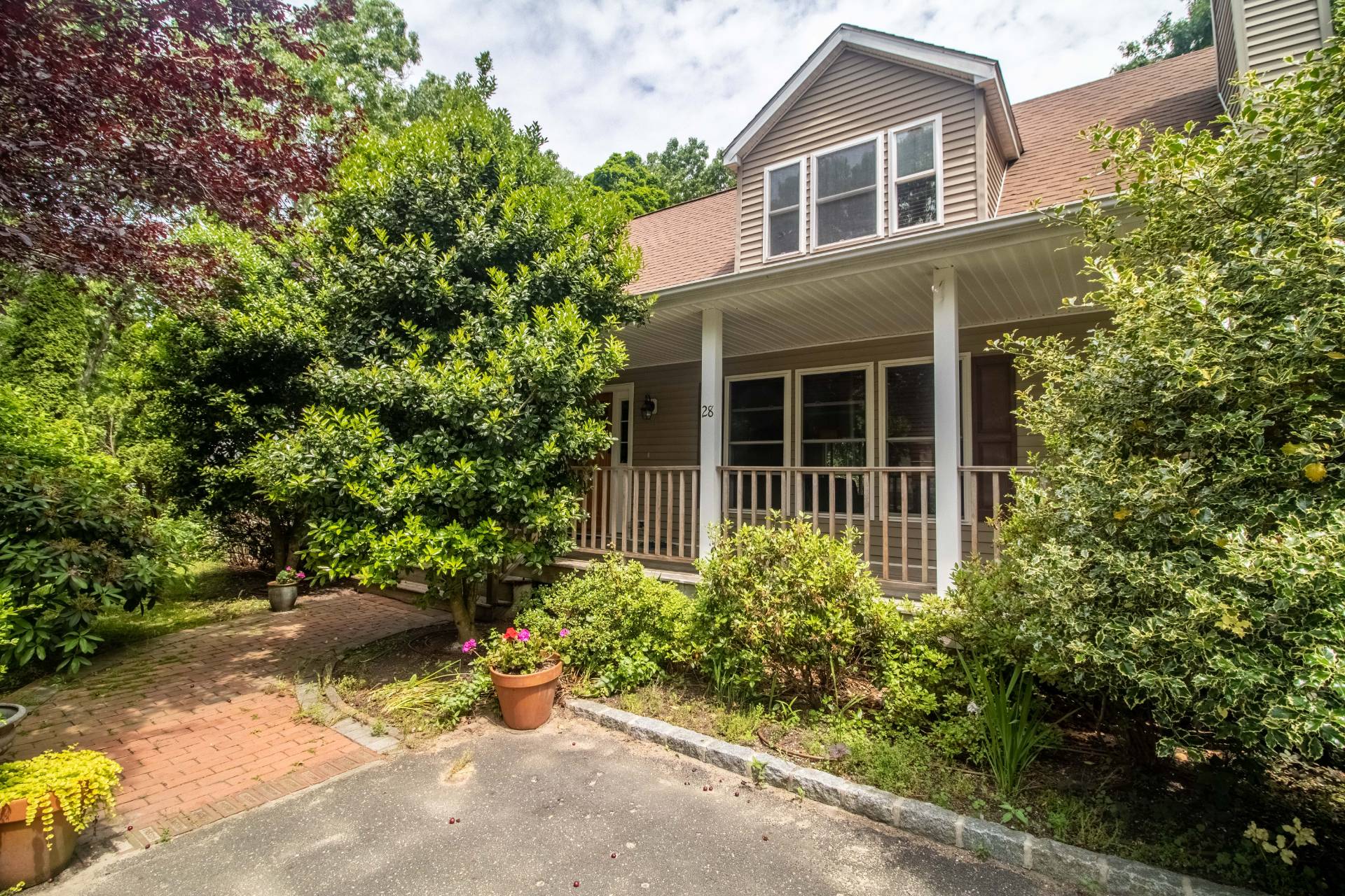 28 Bayview ave