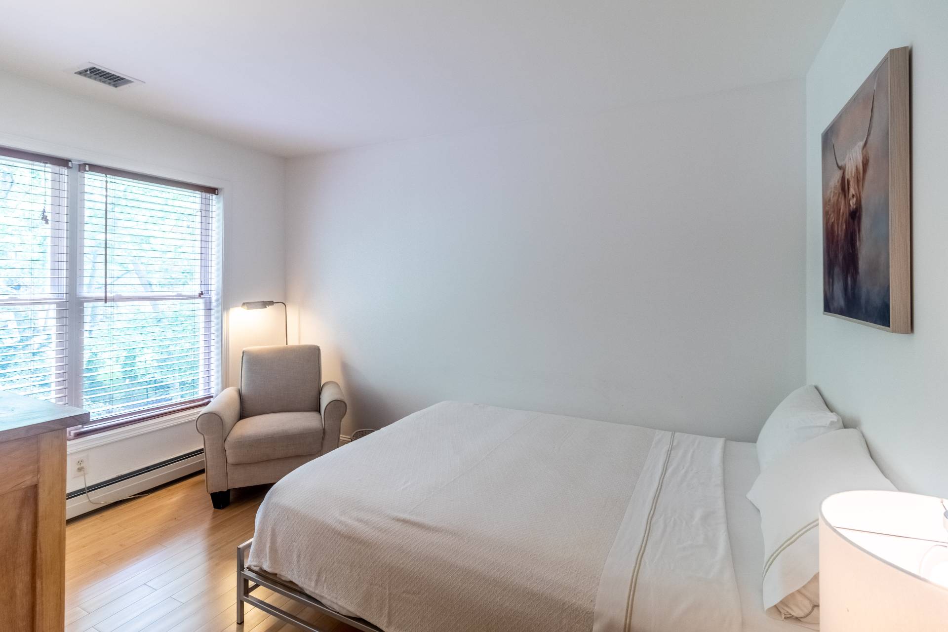 28 Bayview ave