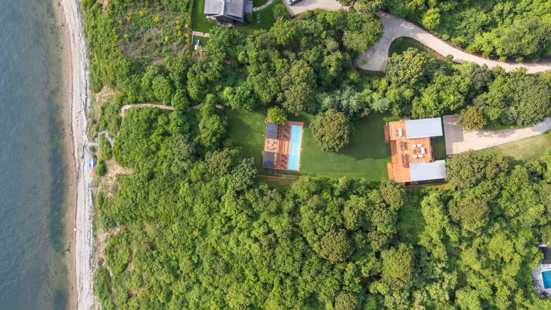 10 CAPTAIN BALFOUR WAY